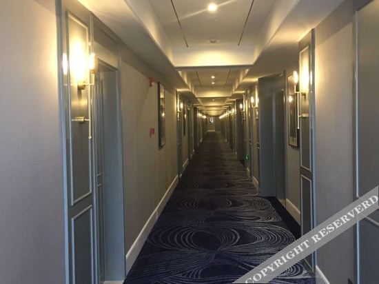 Лиши: Lano Hotel