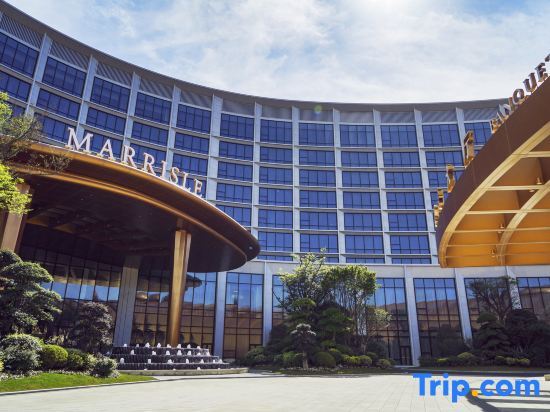 Уси: Marrisle Hotel
