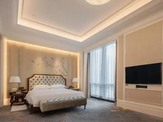 Уси: Marrisle Hotel