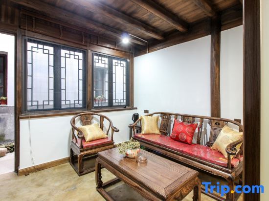 Лишуй: Jinglu Hostel