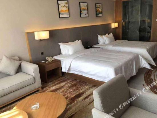 Чжэнчжоу: YueCheng Hotel