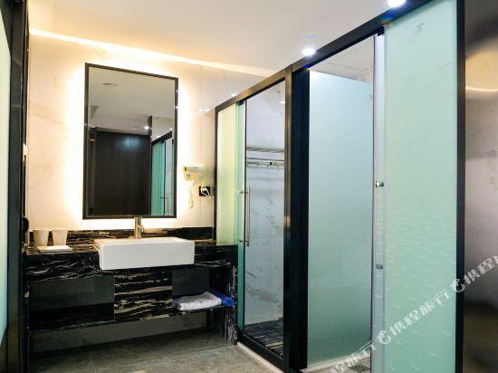 Джиангме: Huangjia Xiyan Hotel