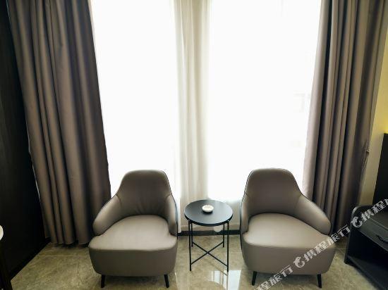 Джиангме: Huangjia Xiyan Hotel