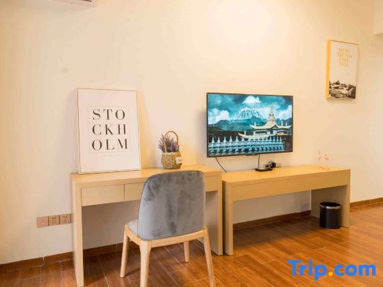 Цзиньюань: Yuanyu SOHO Apartment (Qingyuan Shunying Times Square)