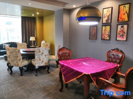 Хойчжоу: Glady Hotel