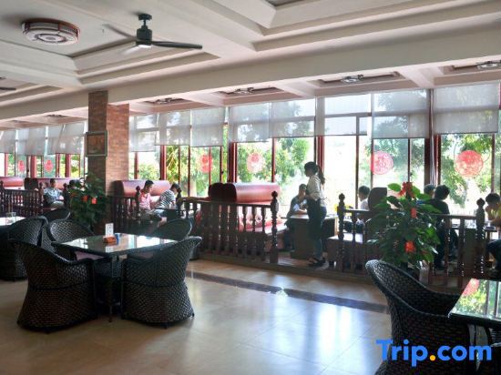 Ваньнин: Xingxing Huaqiao Hotel