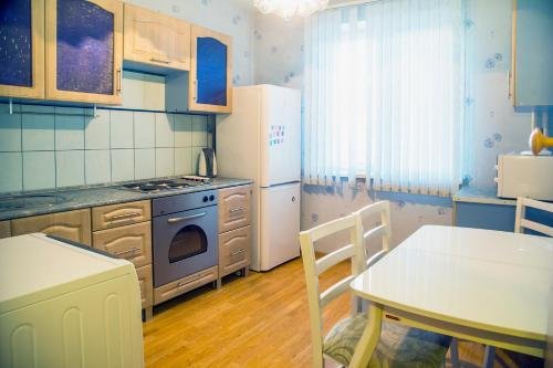 Красноярск: Apartment on Michurina, 2d by KrasStalker
