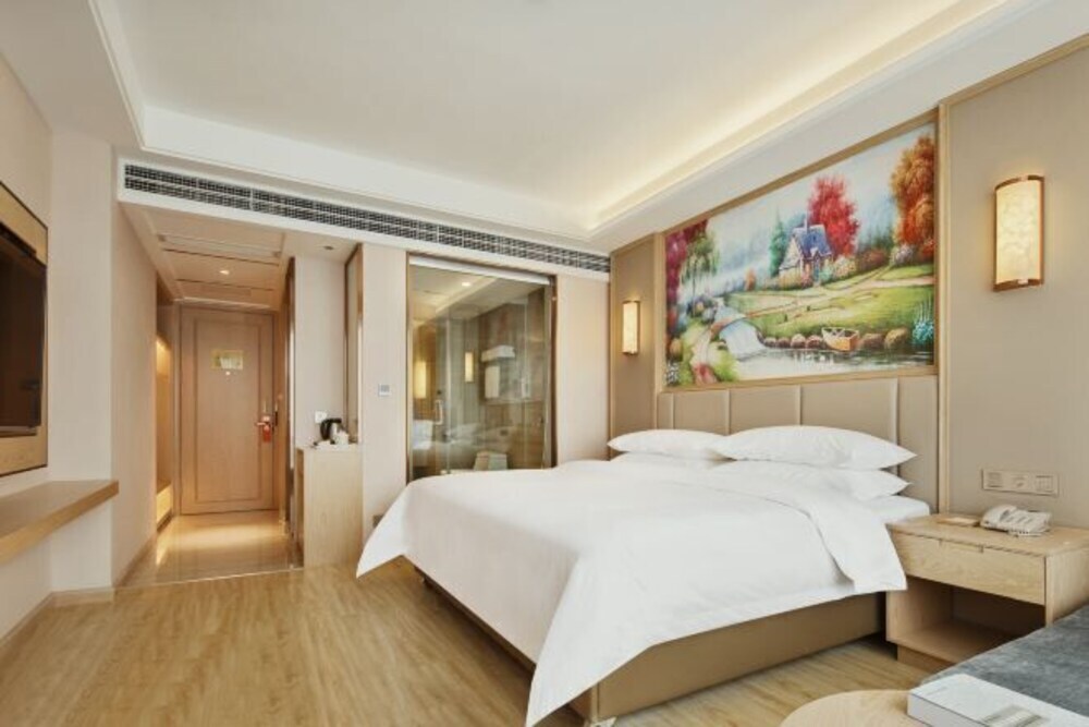 Лучжоу: Vienna International Hotel (Luzhou Jiangyang)