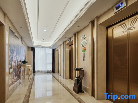 Лучжоу: Vienna International Hotel (Luzhou Jiangyang)