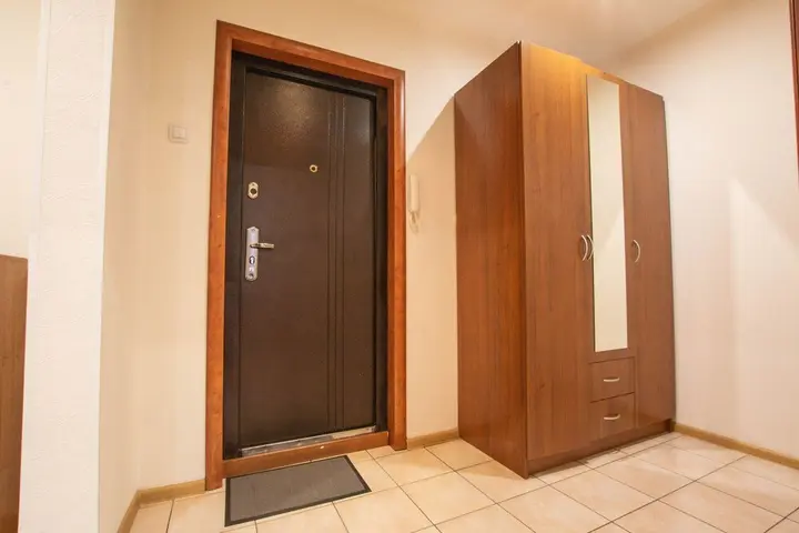 Красноярск: Апартаменты на ул. Весны, 17