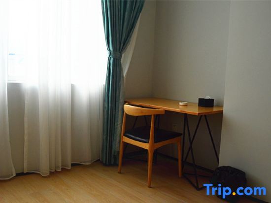 Чжаоцин: Feiyang Business Hotel