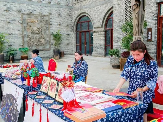 Яньань: Jinyan'an Guanshe Homestay