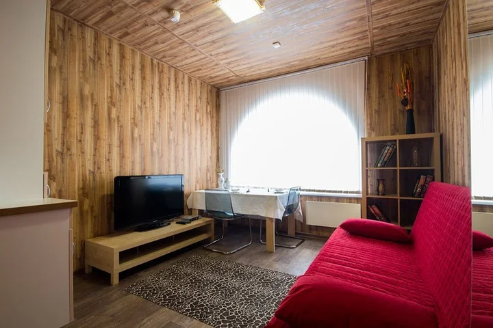 Красноярск: Gostinitsa Versal'