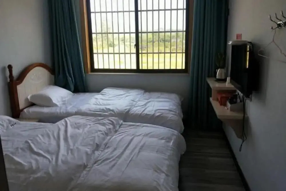 Шаоксинг: Xinchang Yunqi Small Building House