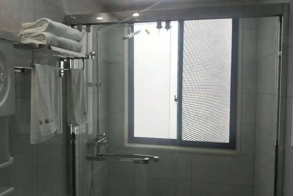 Шаоксинг: Xinchang Yunqi Small Building House
