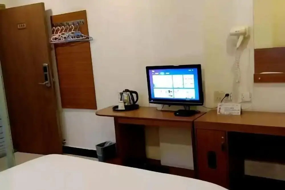 Линшань: Grid Inn (Lingshan Liufeng)