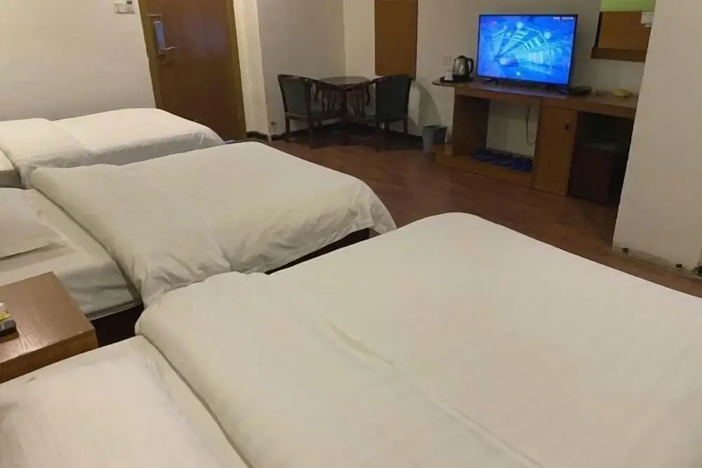 Линшань: Grid Inn (Lingshan Liufeng)
