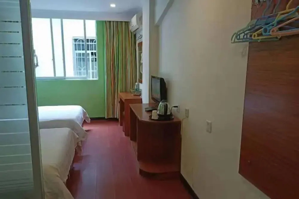 Линшань: Grid Inn (Lingshan Liufeng)