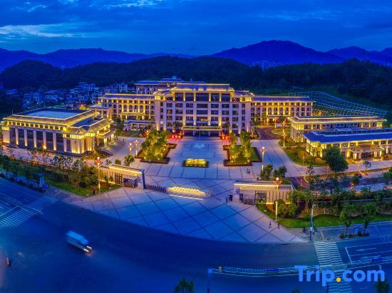 Лунъянь: Oxygen Hotel (Continuing Education Base)