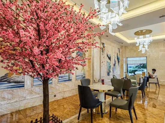 Чжаоцин: Zhuorui Hotel