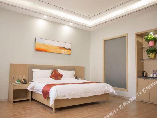 Байан-Нур: Bayannaoer Junyi Crown Hotel