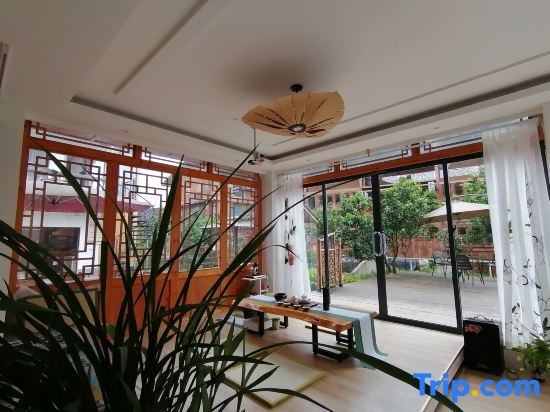 Мамакун: Zhusha Yunman Hostel Fanjing Mountain