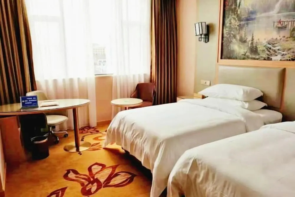 Вэньчжоу: Vienna International Hotel (Wenzhou Rui'an Tangxia)