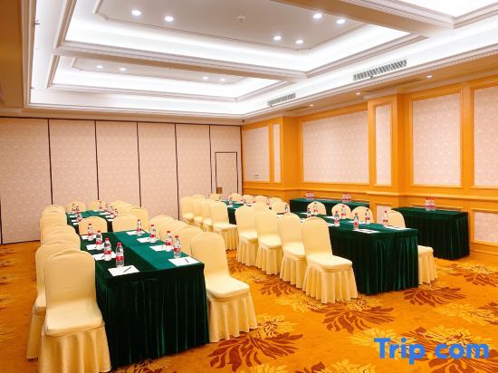 Лоян: Vienna Hotel (Luoyang Longmen High Speed Railway Station)