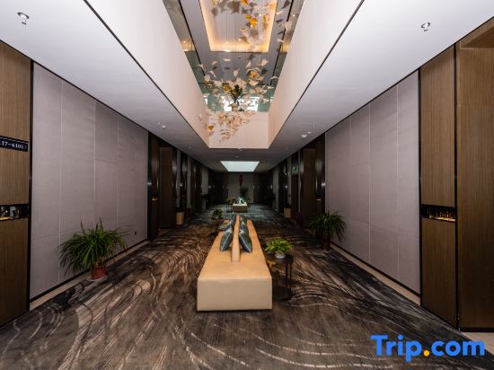Ичунь: Wanzai Shanshui Yinbin Hotel