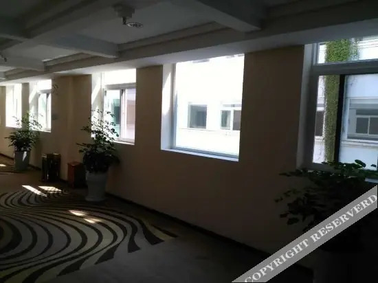 Гэцзю: Jin tai Hotel