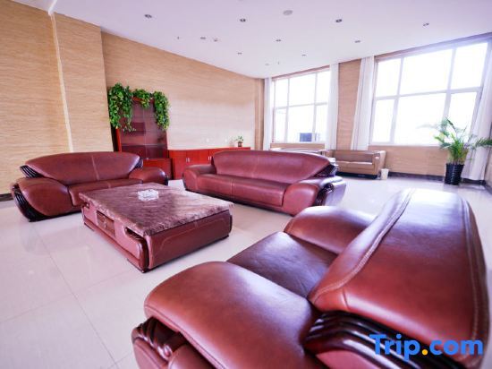 Лянфан: Lejia Hotel (Bazhou Shengfang International Furniture Expo City)