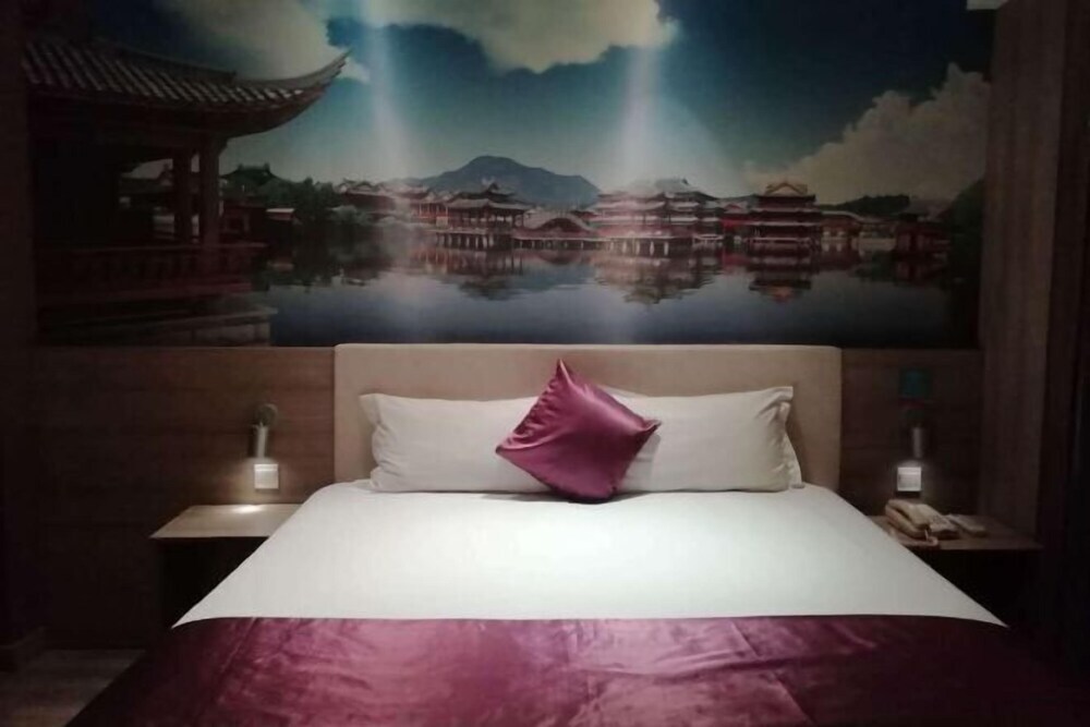 Лянфан: Lejia Hotel (Bazhou Shengfang International Furniture Expo City)