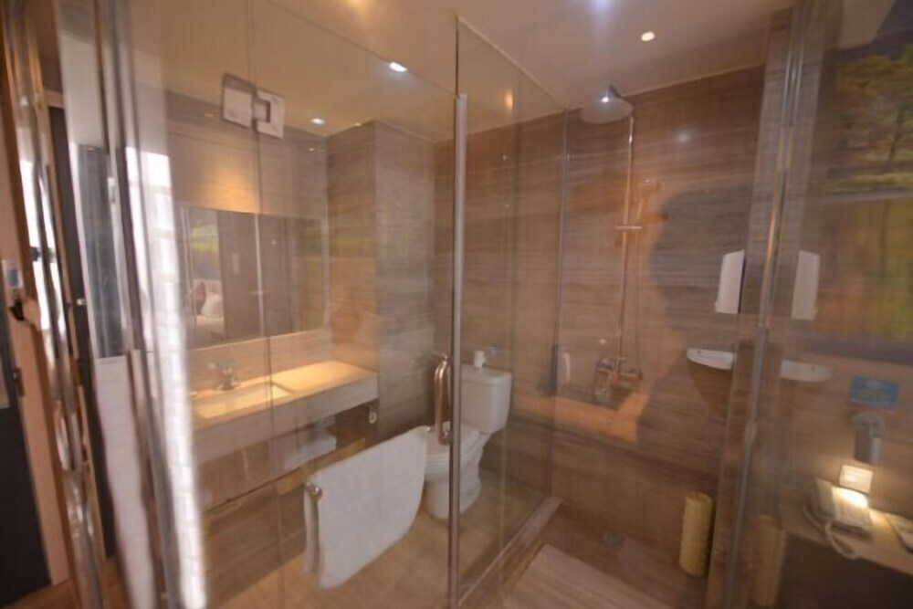 Лянфан: Lejia Hotel (Bazhou Shengfang International Furniture Expo City)