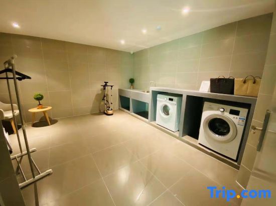 Жичжао: Home Inn Selected (Rizhao Lanshan Bus Station)