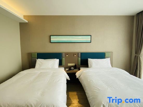 Жичжао: Home Inn Selected (Rizhao Lanshan Bus Station)