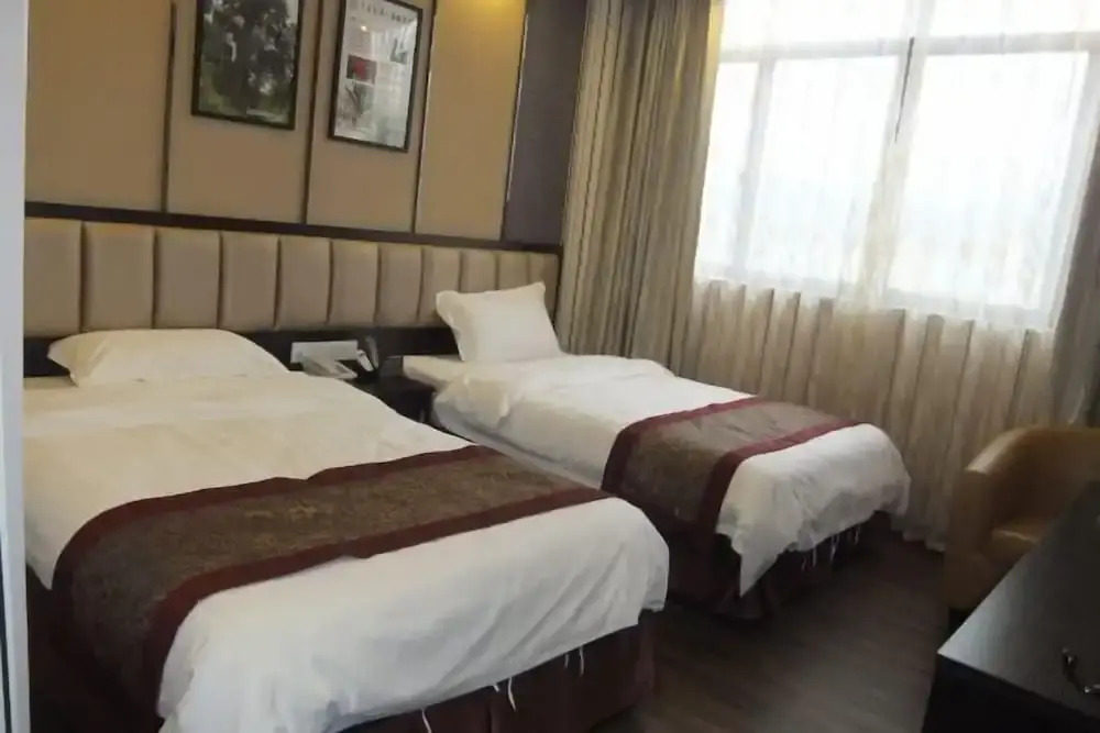 Шаогуань: Bairun Hotel