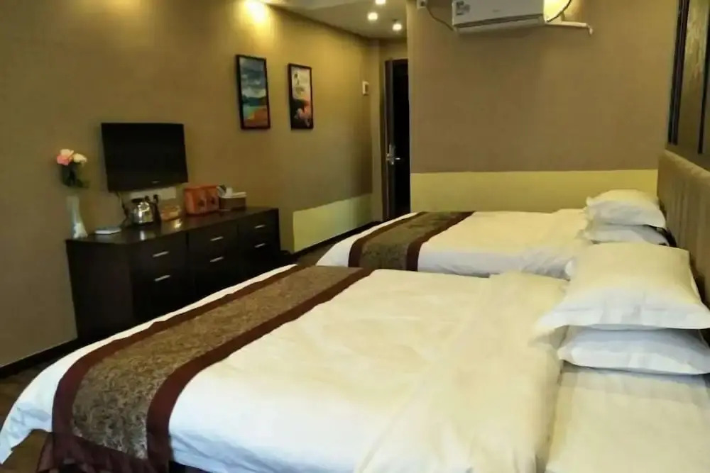 Шаогуань: Bairun Hotel