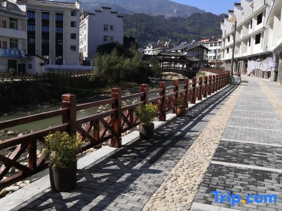 Лишуй: Yunhetitian Guchuangyi homestay