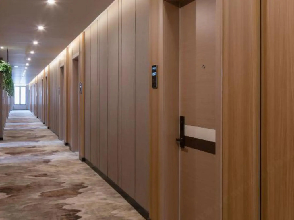 Тайчжоу: Taizhou GTALLIN Light Luxury Hotel (Jiaojiang Shifu Avenue)