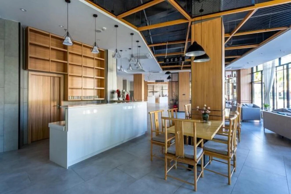 Lanyang: Danzhou Guanlan Shangpin International Hotel