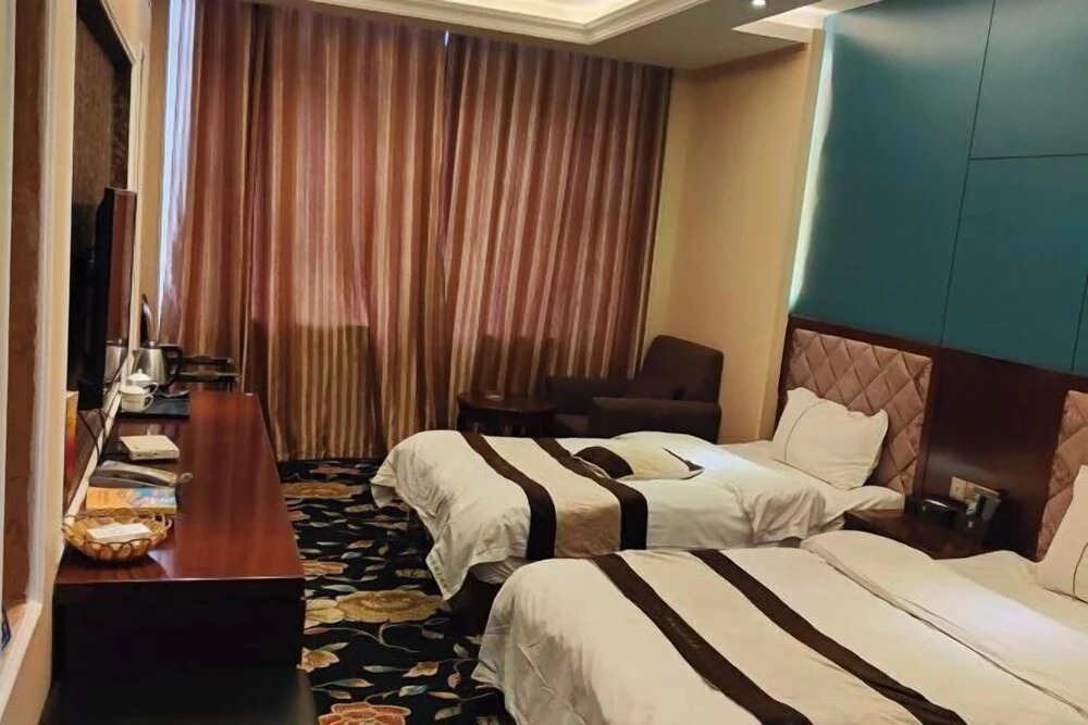 Нгава: Abala Hotel