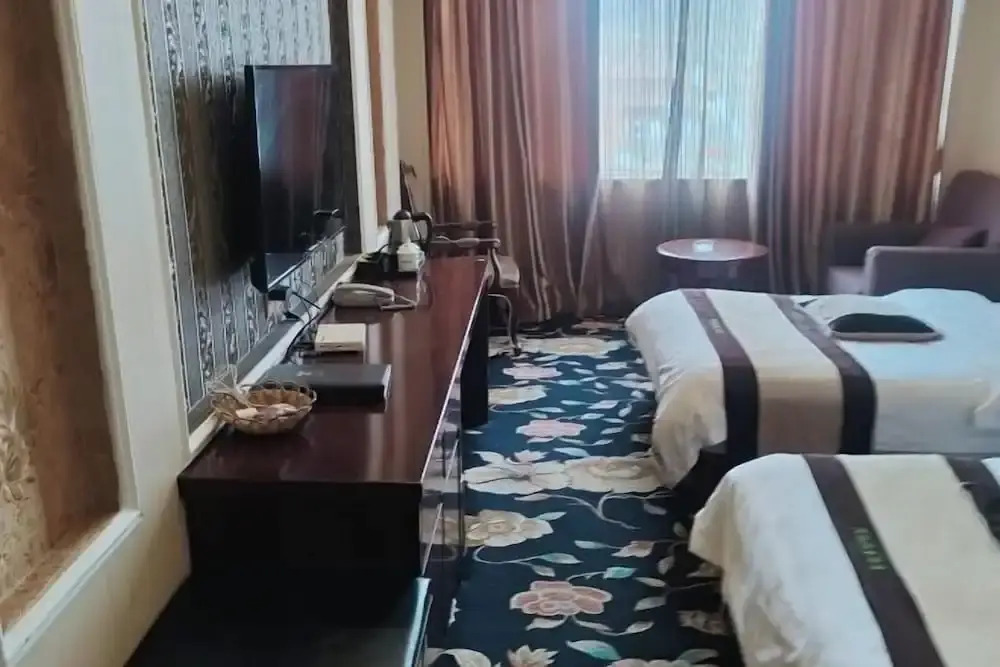 Нгава: Abala Hotel