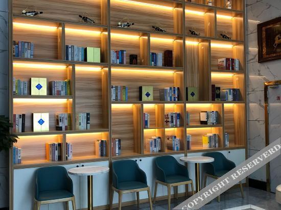 Джиангме: Boyue Fashion Hotel (Jiangmen East Station)