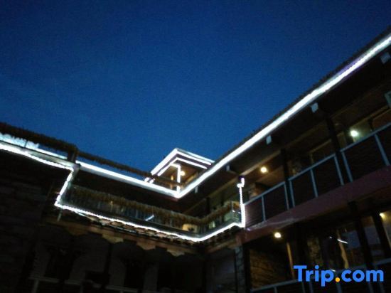 Тронанг: zangyunhotel