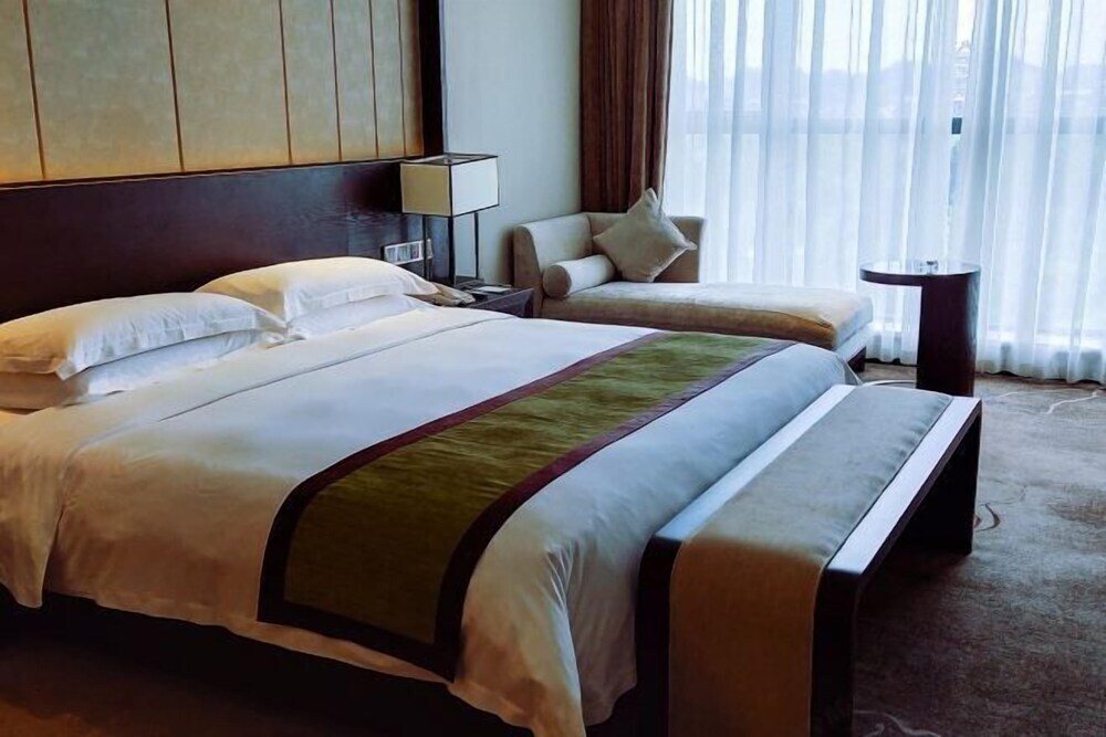 Наньчун: Lotus Grand Hotel Jinling