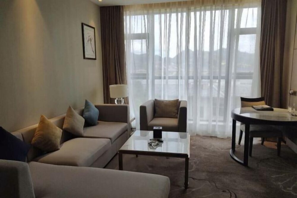 Наньчун: Lotus Grand Hotel Jinling