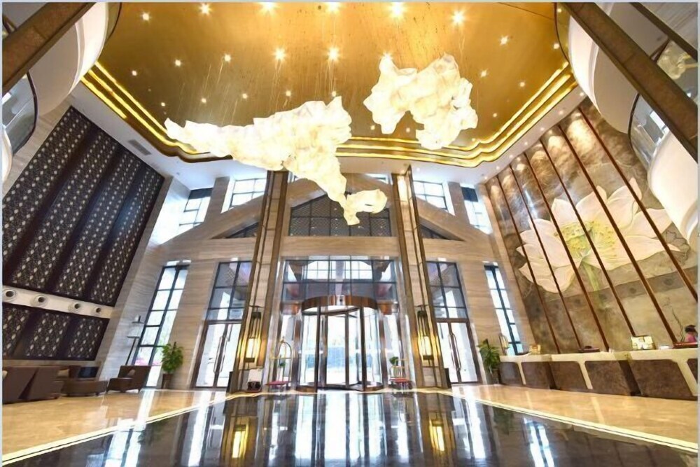 Lotus Grand Hotel Jinling — фото 2
