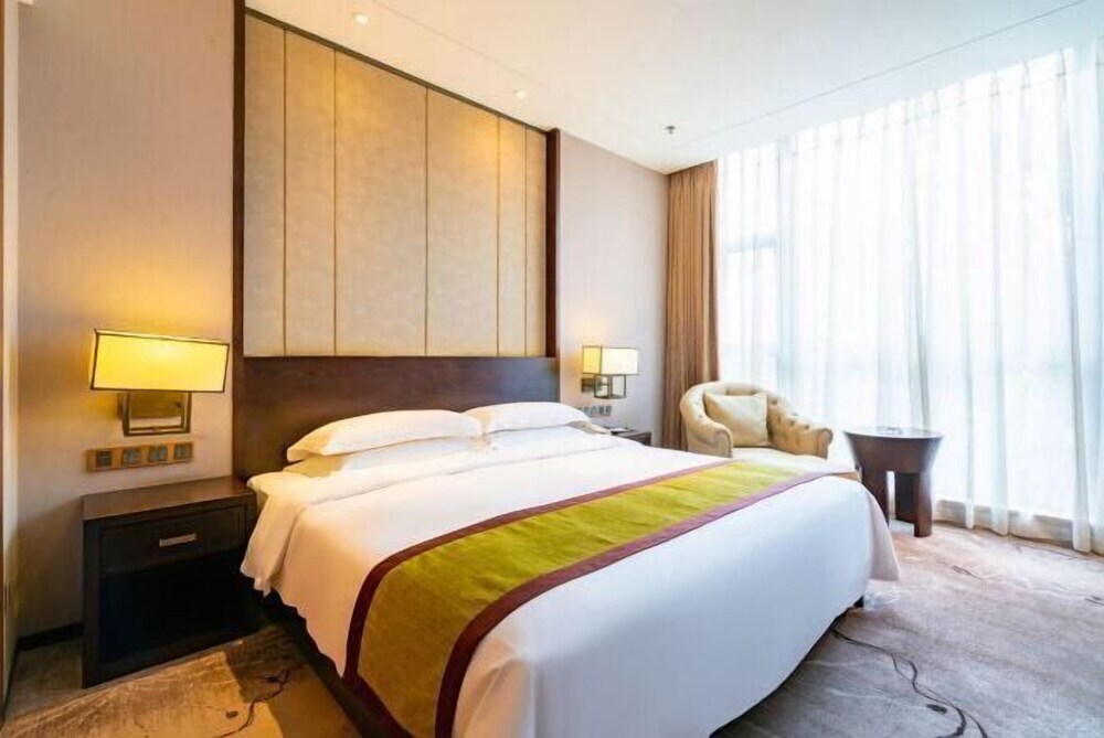 Наньчун: Lotus Grand Hotel Jinling