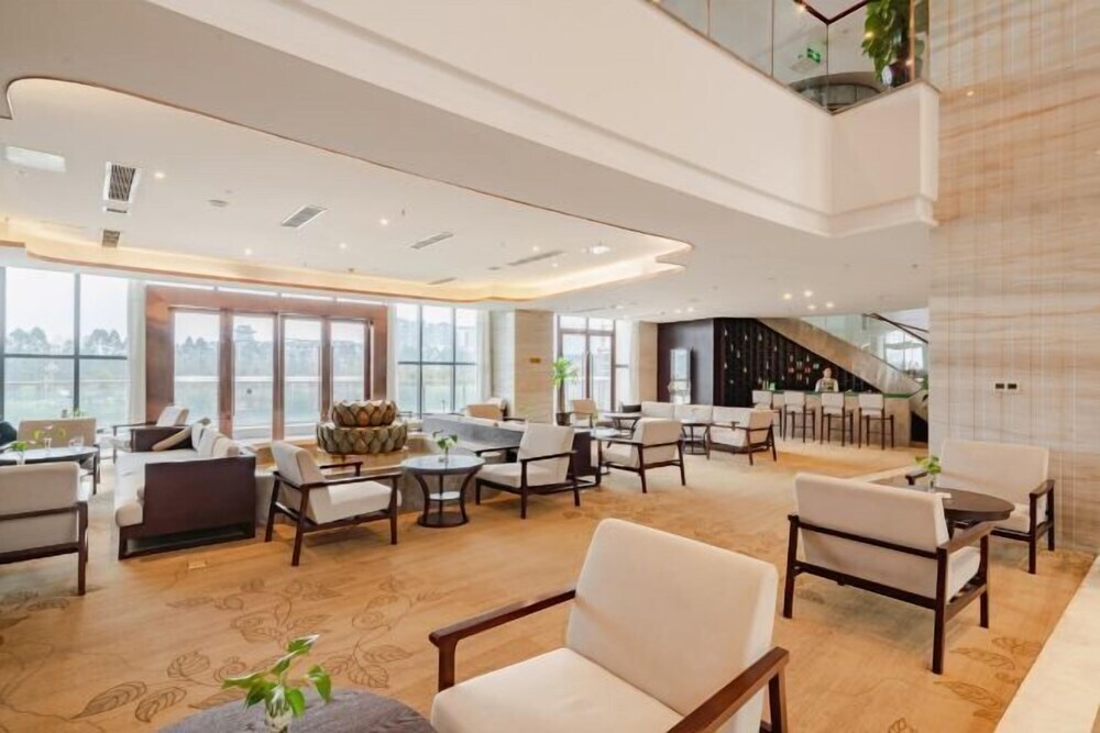 Наньчун: Lotus Grand Hotel Jinling