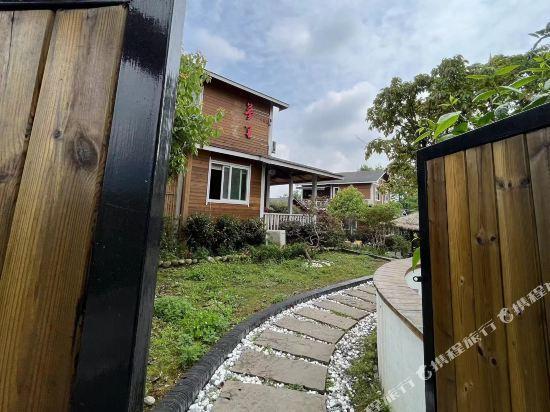 Дэян: Mengli Hostel (Mianzhu Qianbaidu)